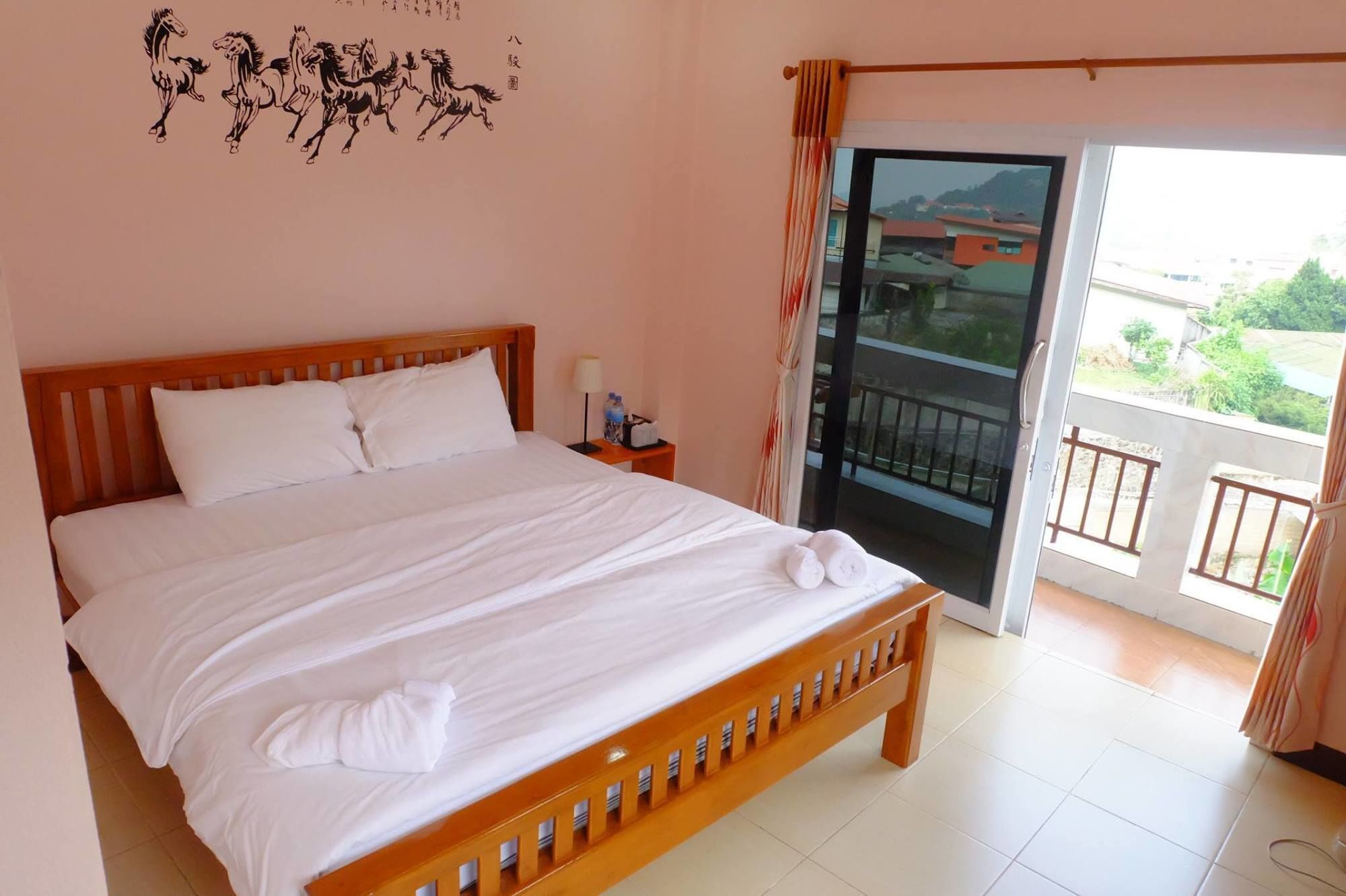 Happy House At Maesalong Hotell Chiang Rai Exteriör bild