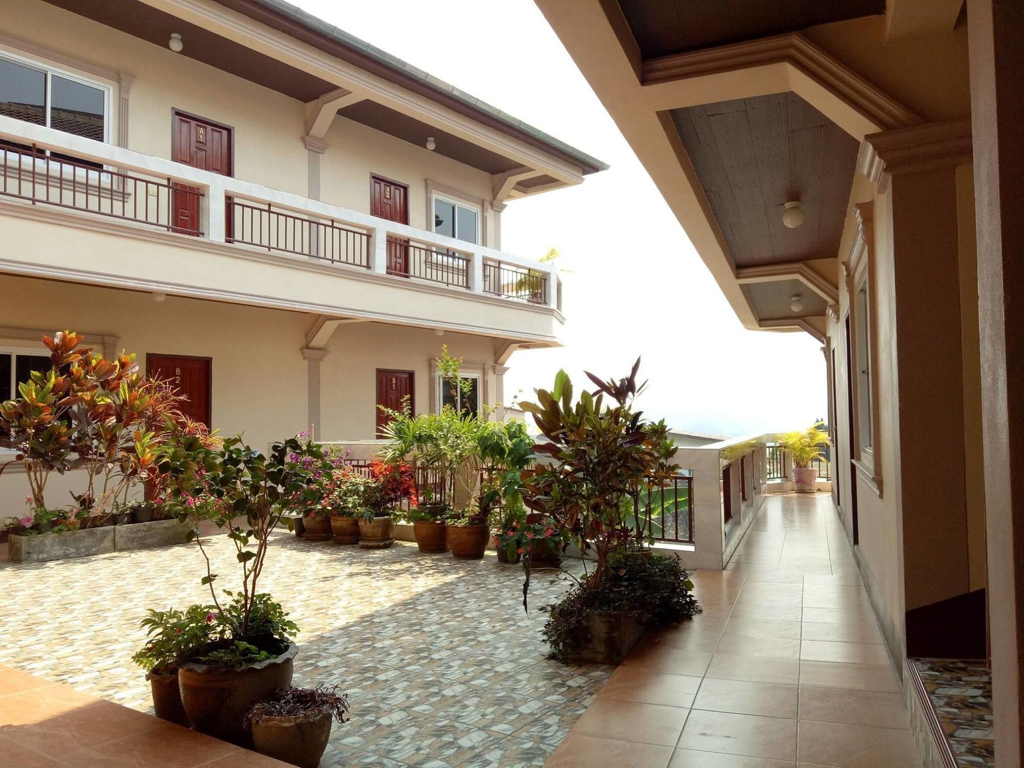 Happy House At Maesalong Hotell Chiang Rai Exteriör bild